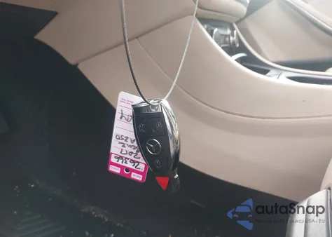 2017 Mercedes-Benz Gla 250 z USA, uszkodzony, nr VIN WDCTG4EB5HJ283313